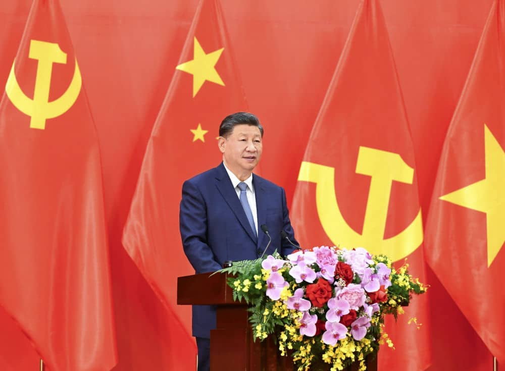 習(xí)近平同越共中央總書記阮富仲共同會見中越兩國青年和友好人士代